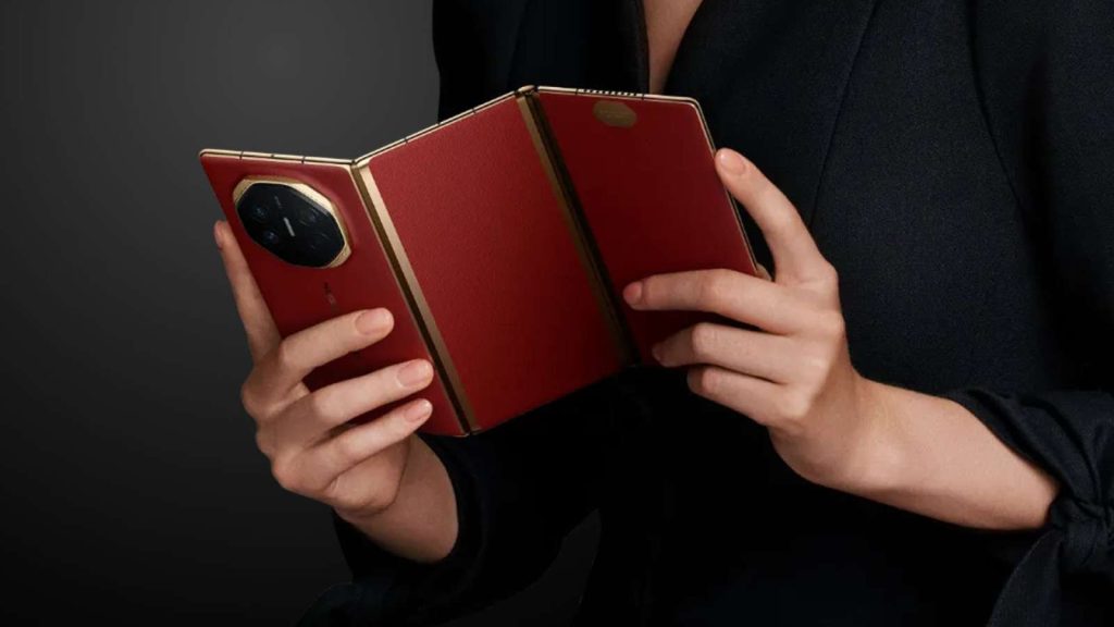 Huawei Mate XT’s Tri-Fold